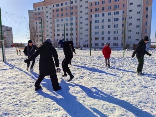 Ученики камполянской школы № 2 приняли участие в весёлых стартах
