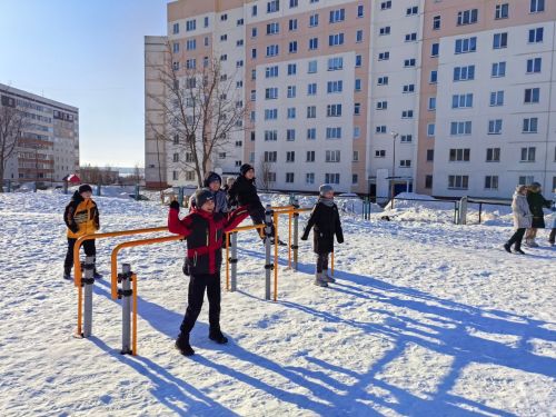 Ученики камполянской школы № 2 приняли участие в весёлых стартах