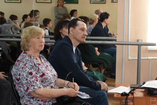 Сотрудники библиотеки совместно с ЦДТ «Радуга» провели литературно — музыкальный праздник