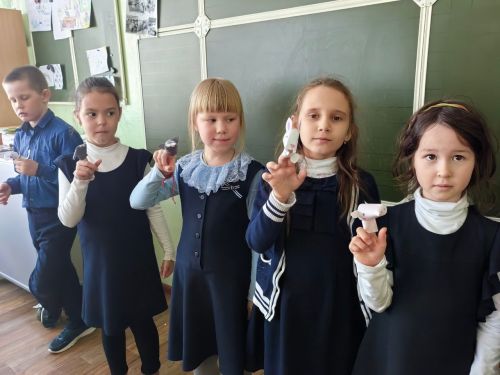 Ученики школы № 2 провели  День театра