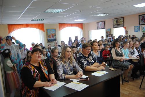 Человек семьею крепок!