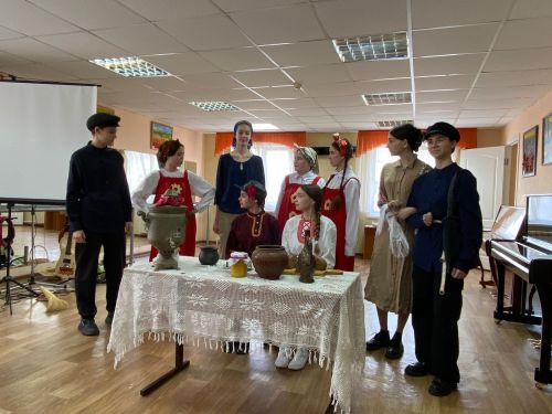 Человек семьею крепок!