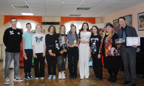 Человек семьею крепок!
