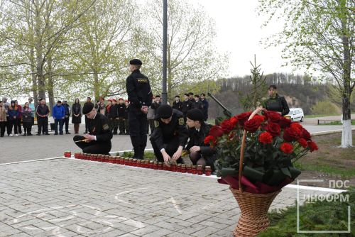Жители Камских Полян почтили память жертвам и участникам, ликвидаторам катастрофы на Чернобыльской АЭС