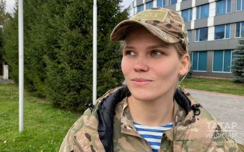 Девушка-разведчик из Казани снялась в видео о службе по контракту