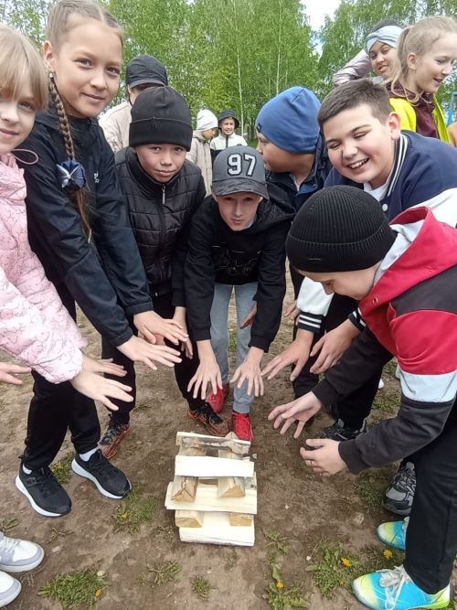 На стадионе камполянской школы №2 прошло спортивное туристическое мероприятие