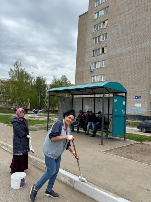 В Камских Полянах продолжается санитарный месячник