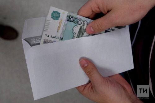 Путин поручил повысить МРОТ в два раза
