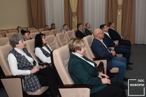 В Камских Полянах состоялась сессия совета муниципального образования
