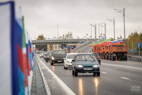 Автоюрист напомнил о штрафе за езду с негорящими фарами