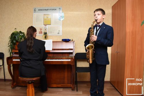 День музыки и душевной теплоты: в Детской музыкальной школе чествовали мудрое поколение