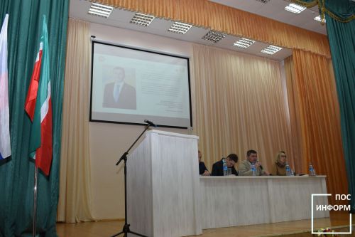 Представители Минсельхоза встретились со школьниками Камских Полян