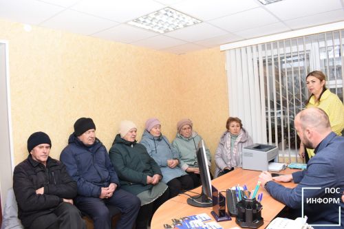 Депутаты встретились с жителями Камских Полян