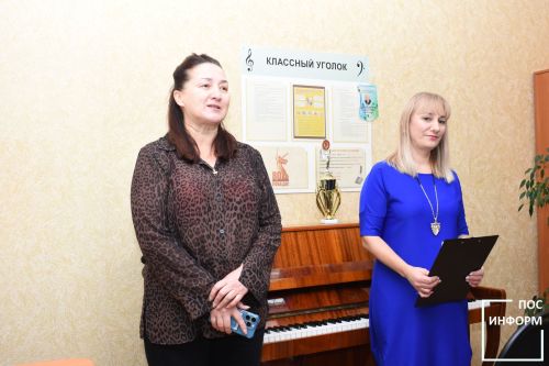 В детской музыкальной школе Камских Полян прошел концерт ко «Дню матери»