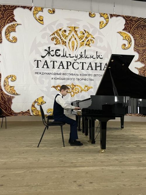 От наигрыша на клавишах к мастер-классу у Маликова: история юного музыканта из Камских Полян