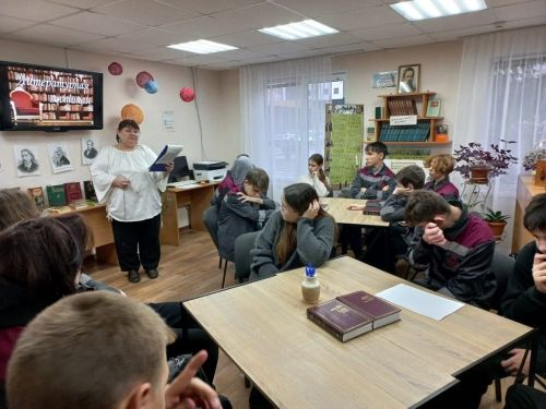 Студенты КНН погрузились в мир англоязычной литературы в библиотеке Камских Полян