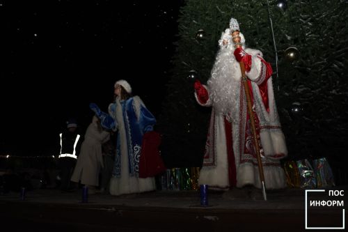 В Камских Полянах зажглась главная елка