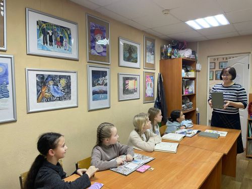 «На пути к профессии»: библиотекари помогли юным камполянцам заглянуть в будущее