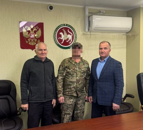 Глава Камских Полян встретился с участником СВО