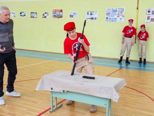 В Камских Полянах завершился конкурс смотр строя и песни