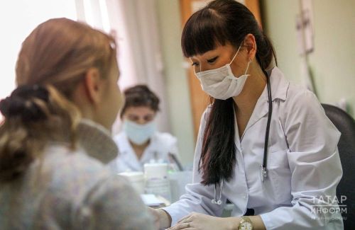 Соцфонд разъяснил, на какой период в течение года можно оформить больничный по уходу за ребёнком