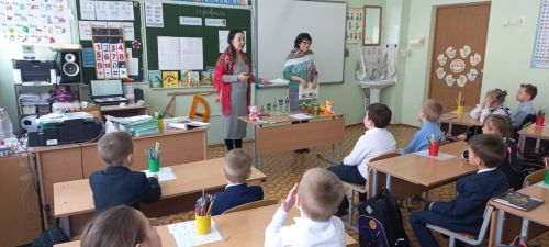 «Море» веселья: первоклассники Камскополянской школы №2 погружаются в мир загадок