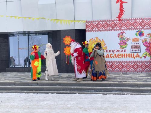 В Камских Полянах отмечают праздничные гуляния, посвященные Проводам зимы