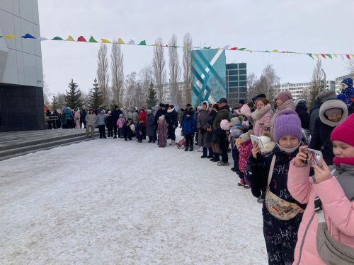 В Камских Полянах отмечают праздничные гуляния, посвященные Проводам зимы