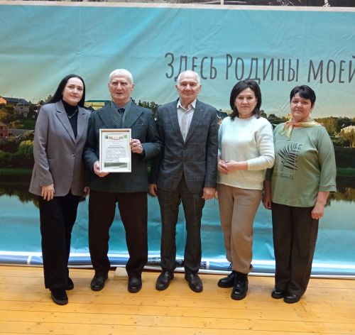 Литературное объединение «Родник» Камских Полян стали гостями конкурса «Жемчужины села»
