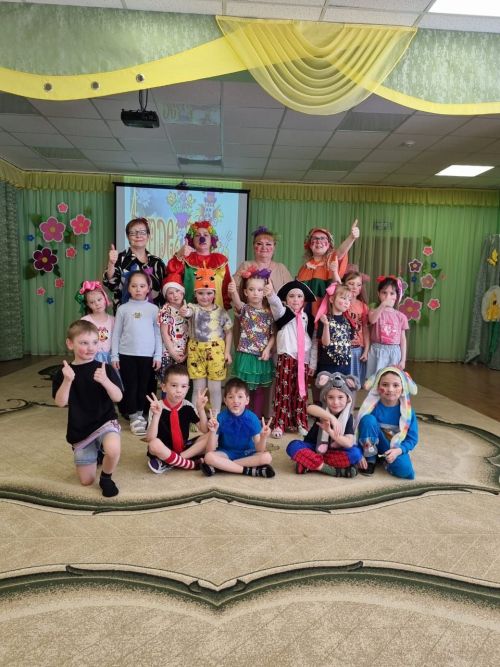День смеха в детском саду «Золотая рыбка» прошёл на «Ура!»