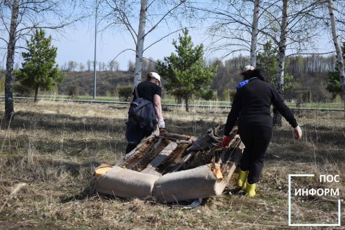 Совет ветеранов Камских Полян приняли участие в экологическом среднике