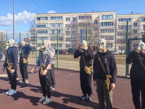 В школе №2  Камских Полян состоялся военно-патриотический этап «Зарница 2.0»
