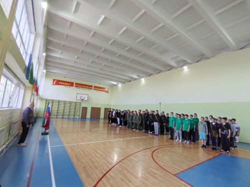 В школе №2  Камских Полян состоялся военно-патриотический этап «Зарница 2.0»