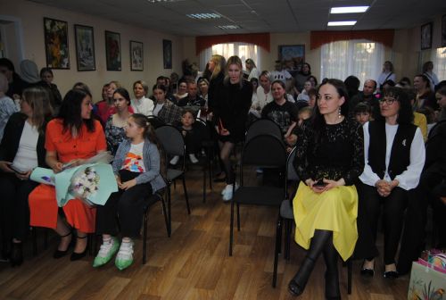 В Центре детского творчества «Радуга» прошел трогательный выпускной вечер