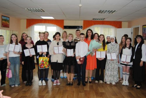 В Центре детского творчества «Радуга» прошел трогательный выпускной вечер