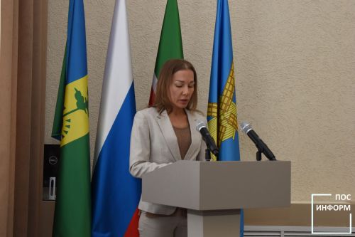 В исполнительном комитете Камских Полян прошла сессия совета депутатов