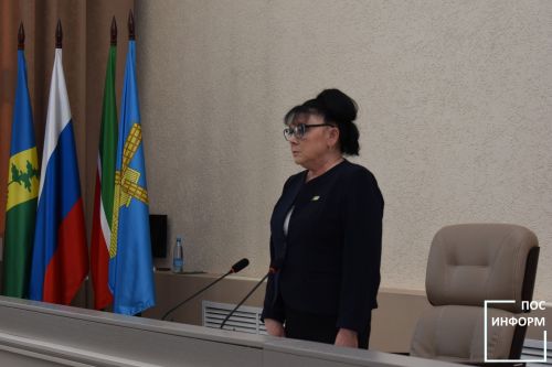 В исполнительном комитете Камских Полян прошла сессия совета депутатов