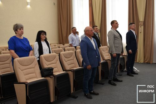 В исполнительном комитете Камских Полян прошла сессия совета депутатов