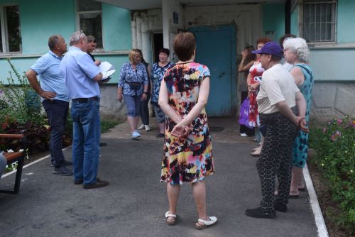 В Камских Полянах вновь прошел комиссионный обход многоквартирных домов