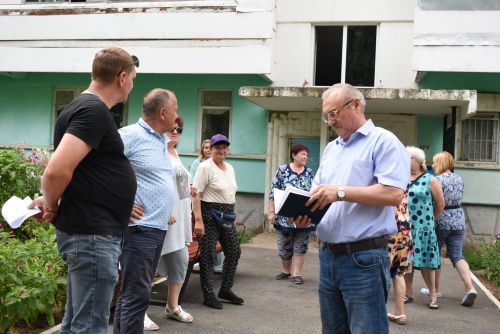 В Камских Полянах вновь прошел комиссионный обход многоквартирных домов