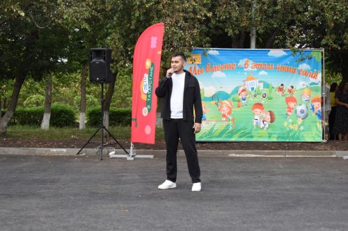 Праздник обновленного двора для жителей Камских Полян