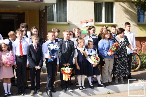 В детской музыкальной школе Камских Полян прошел «День знаний»