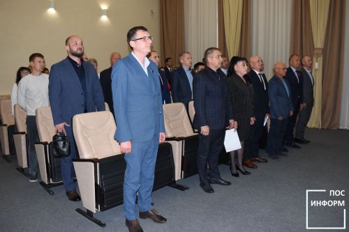В Камских Полянах прошла первая сессия Совета депутатов