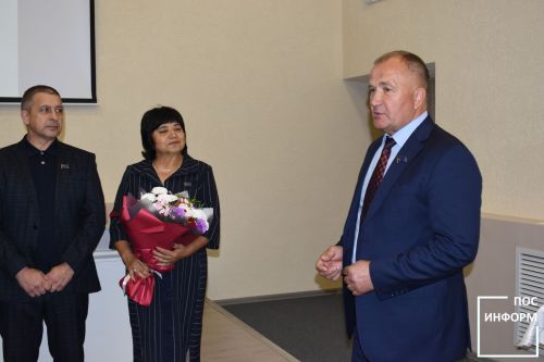В Камских Полянах прошла первая сессия Совета депутатов