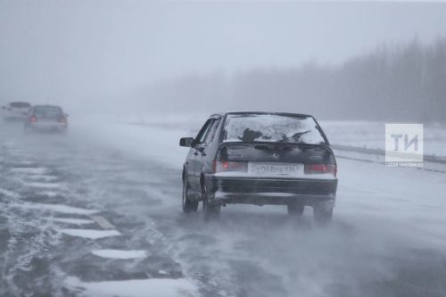 Автоэксперт рассказал о правилах ухода за автомобилем в период снегопадов