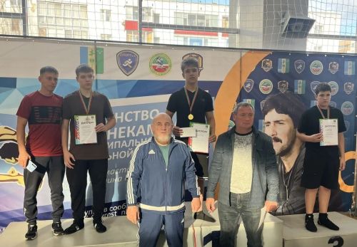 Юные борцы из Камских Полян завоевали медали первенства Нижнекамского района