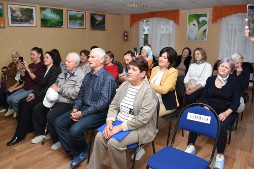 День пожилых людей отметили творческим концертом в Камских Полянах