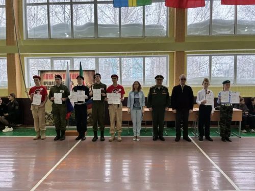 В Камских Полянах прошел зональный этап смотра-конкурса строя и песни, посвященный защитникам