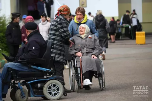 Досрочная пенсия и выплаты для многодетных мам в Татарстане