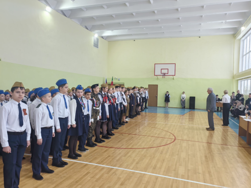 В Камскополянской школе №2 прошёл традиционный «Смотр строя и песни»